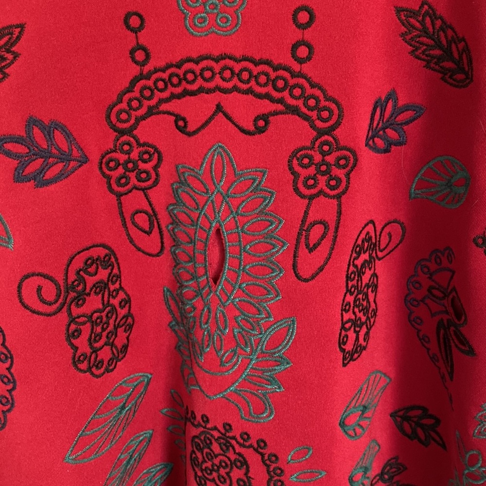 Francesca’s red dress, really pretty! Size M. Great condition! - Picture 2 of 5